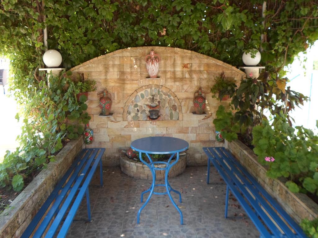 Villa Chrisanthi Gera Exterior foto